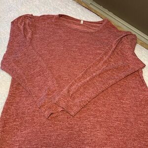 Casual Red Heathered Long Sleeve Top